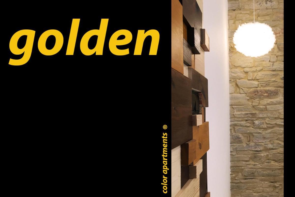 Golden & White Home ซานติอาโก เด กอมโปสเตลา ภายนอก รูปภาพ